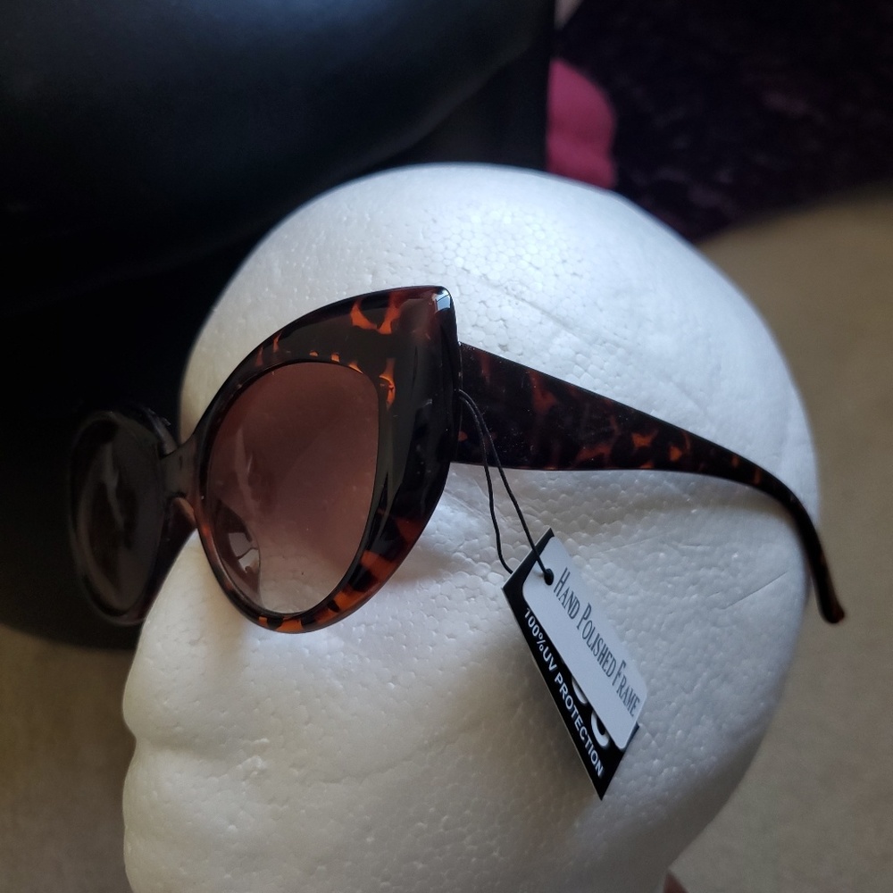 Cheetah Cat Eye Sunglasses